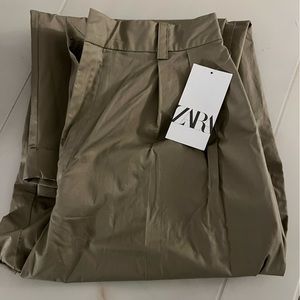 Zara High waisted pleated baggy trousers